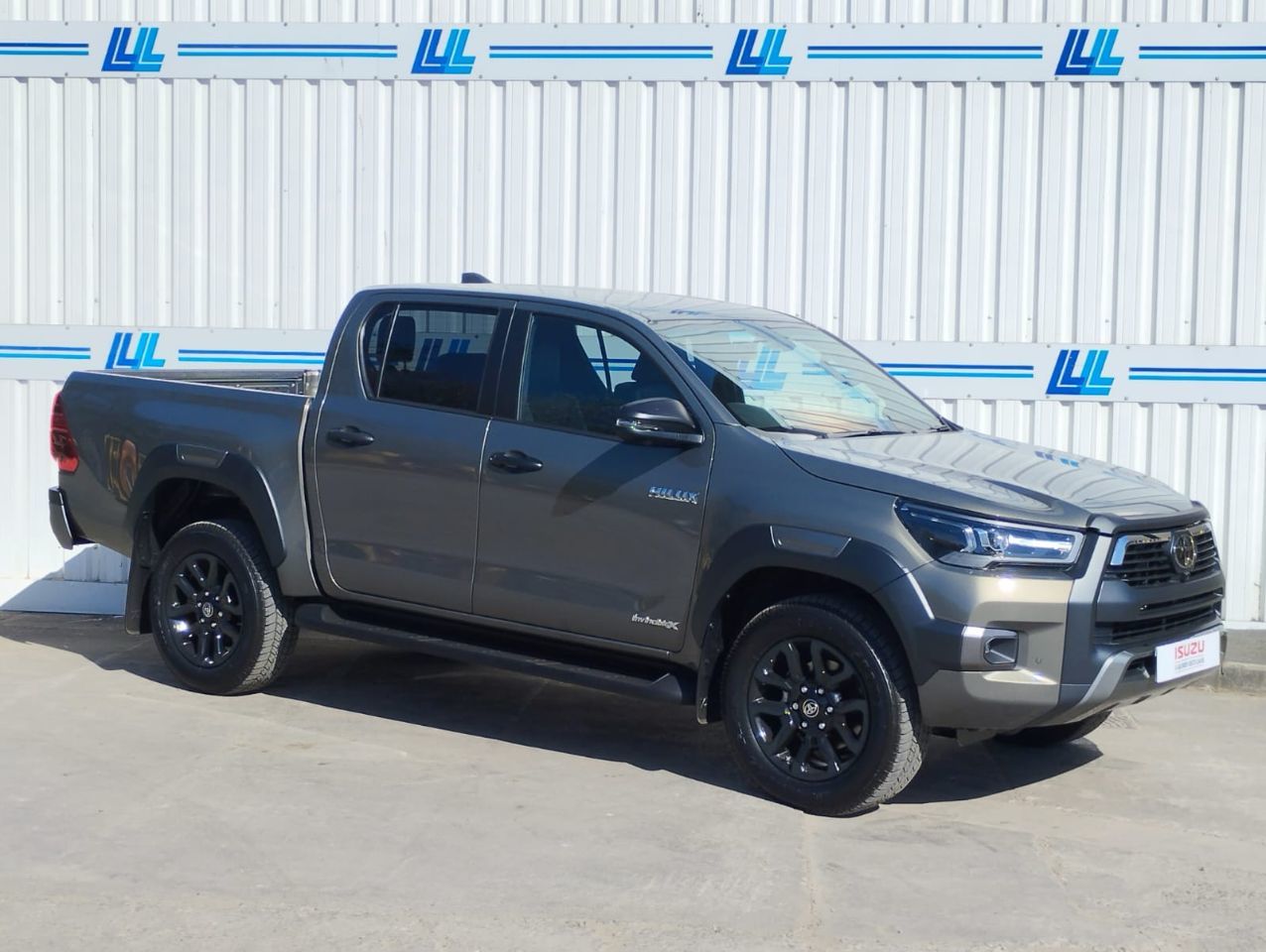 2025 Toyota Hilux