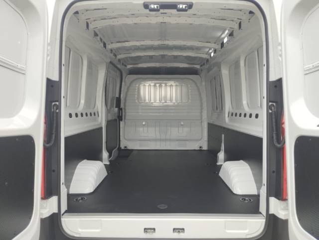 2025 Maxus Deliver 9 2.0 Base RWD