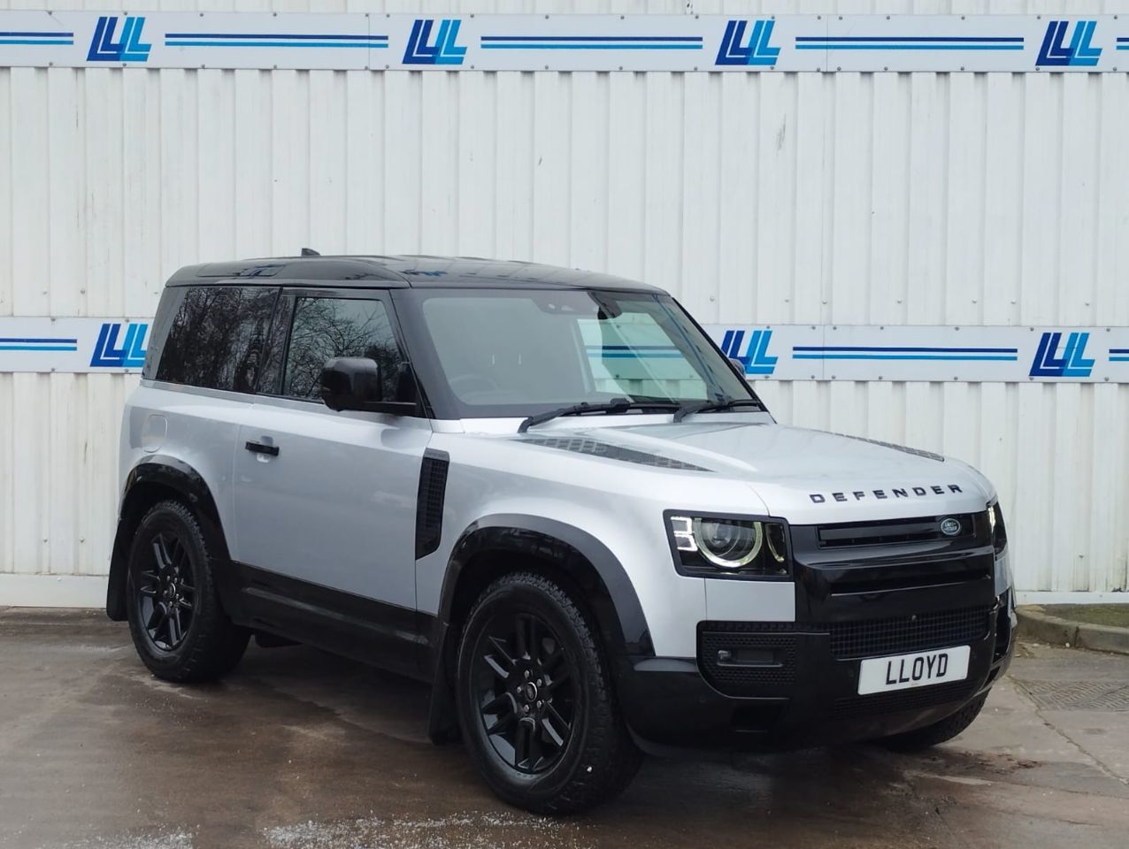 2023 Land Rover Defender