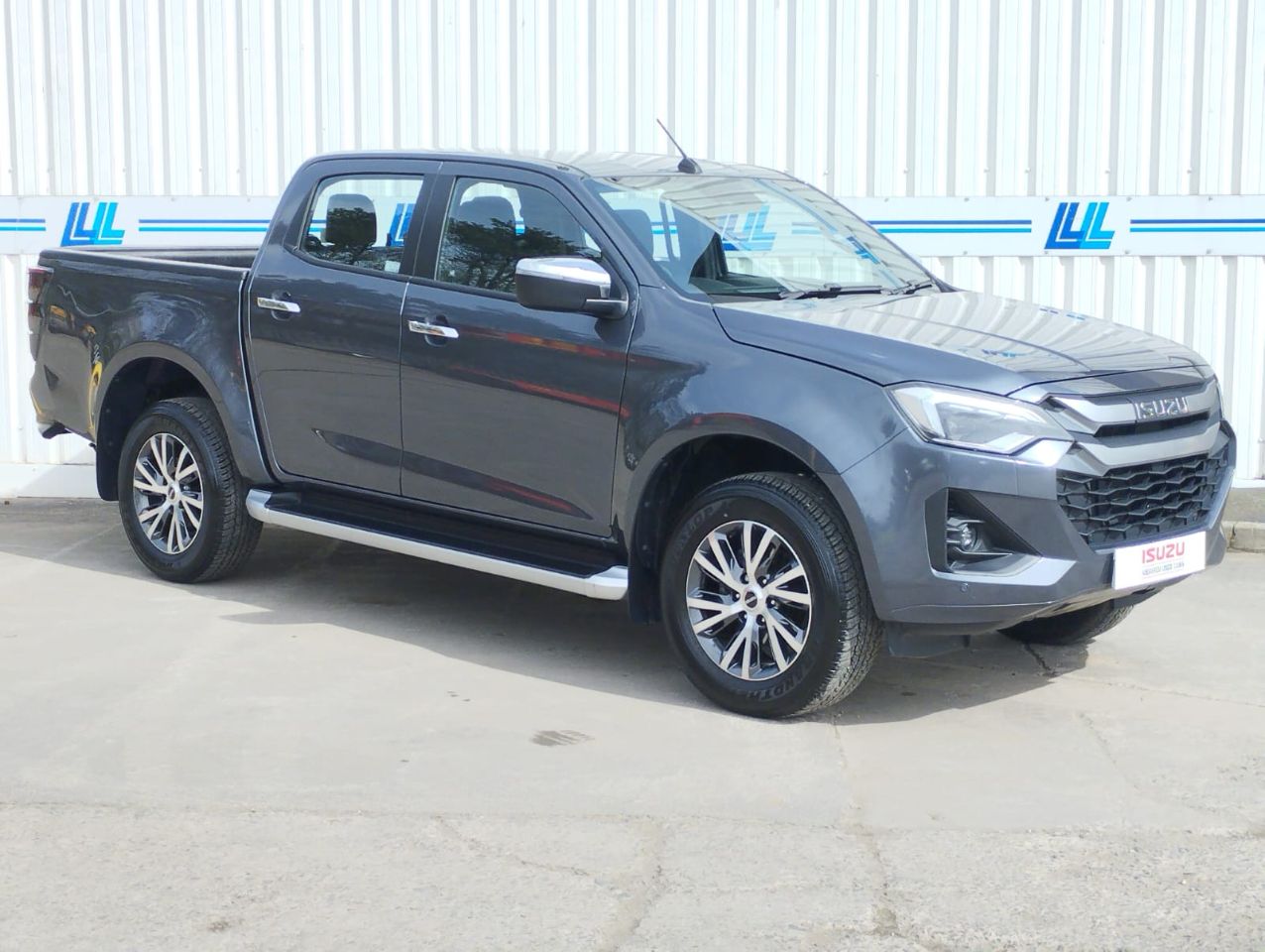 2025 ISUZU D-MAX