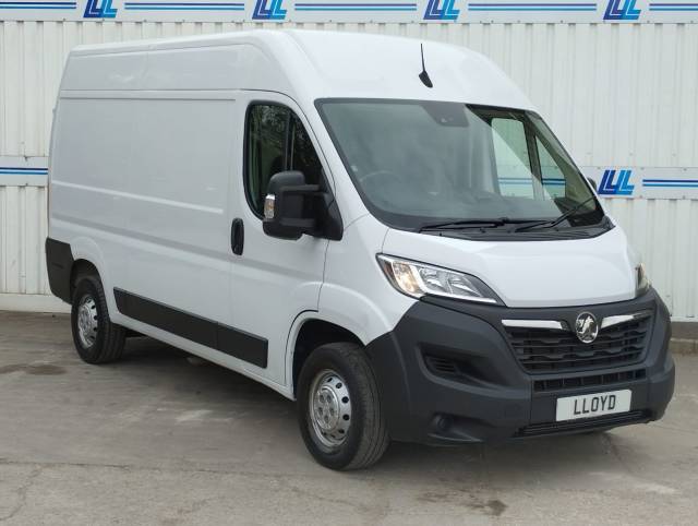 Vauxhall Movano 2.2 Turbo D 140ps H2 Van Dynamic Panel Van Diesel White