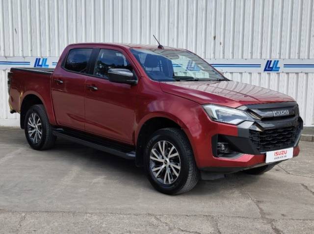 Isuzu D-max 1.9 V-Cross Double Cab 4x4 Auto Pick Up Diesel Red